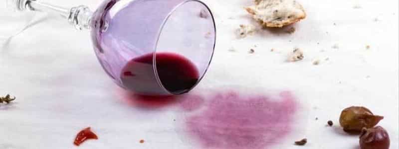 Como quitar manchas de vino tinto en mantel